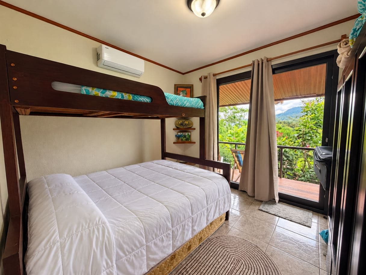 A Distinctive Residence in El Castillo with Terraces Overlooking Arenal Volcano, photo 19