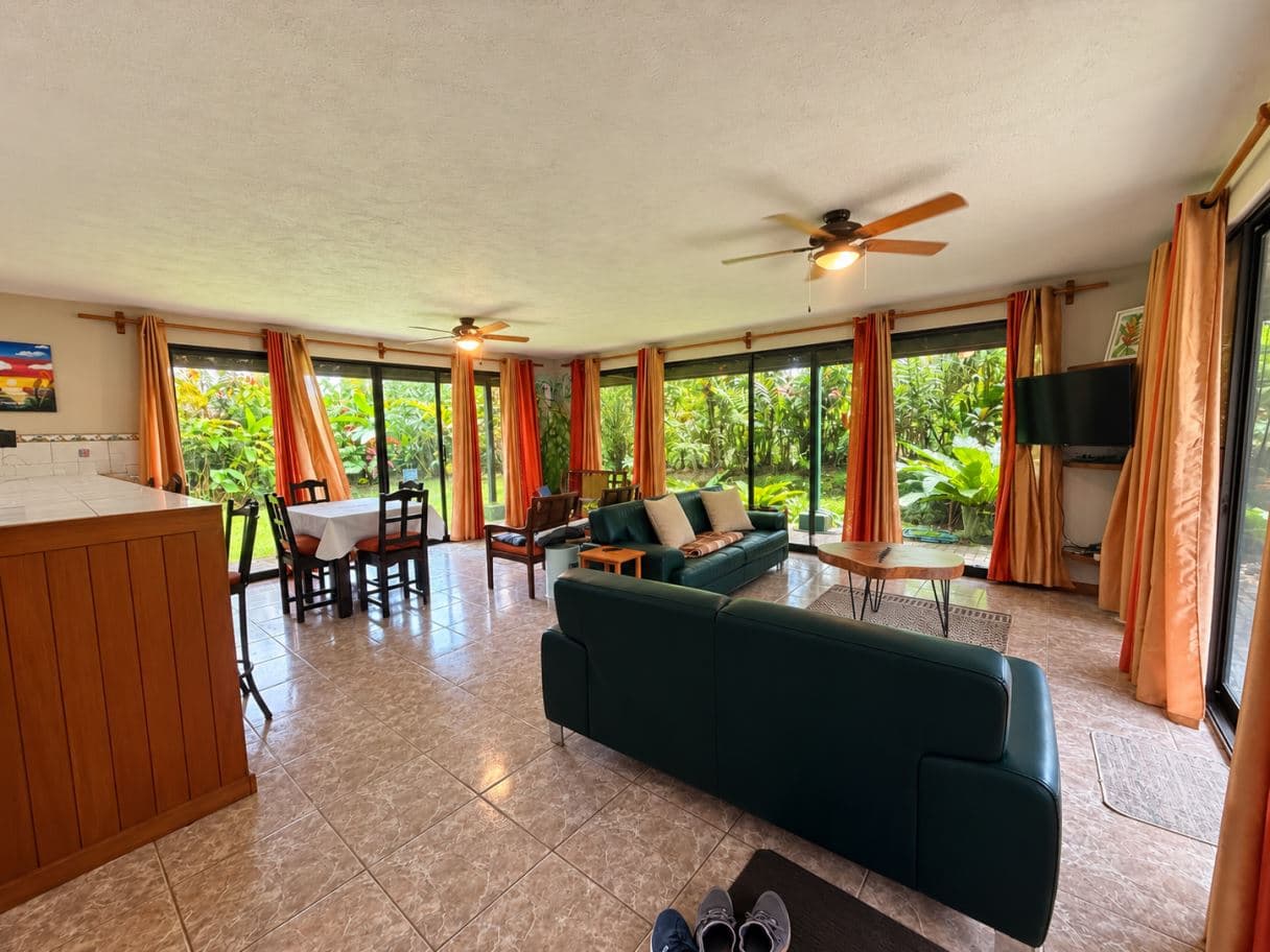 A Distinctive Residence in El Castillo with Terraces Overlooking Arenal Volcano, photo 8