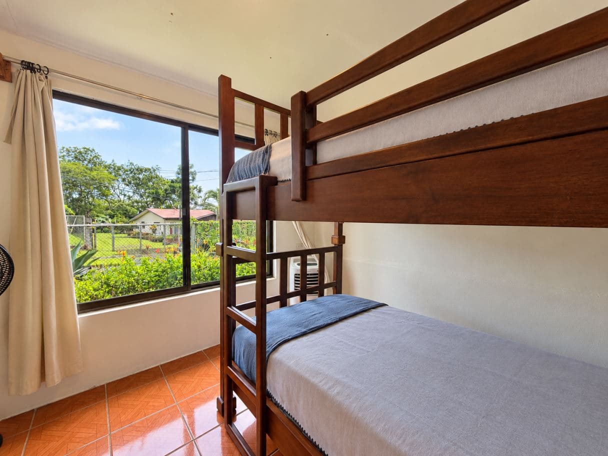 A Traditional Costa Rican Home with Character in Tronadora, photo 10