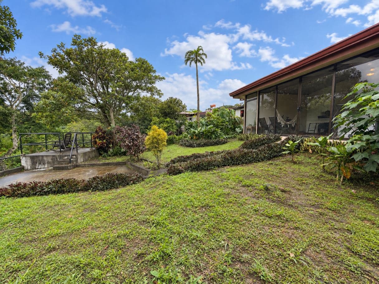 A Traditional Costa Rican Home with Character in Tronadora, photo 22