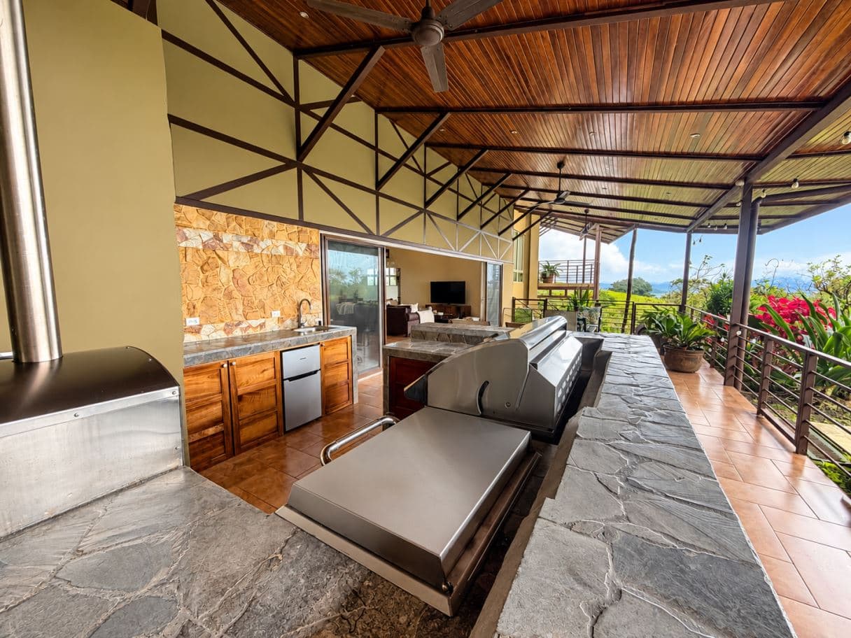 A Private Resort Estate Above Lake Arenal, photo 16