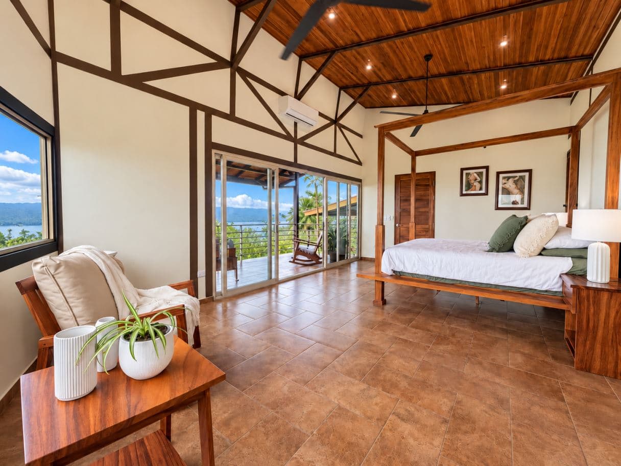 A Private Resort Estate Above Lake Arenal, photo 18