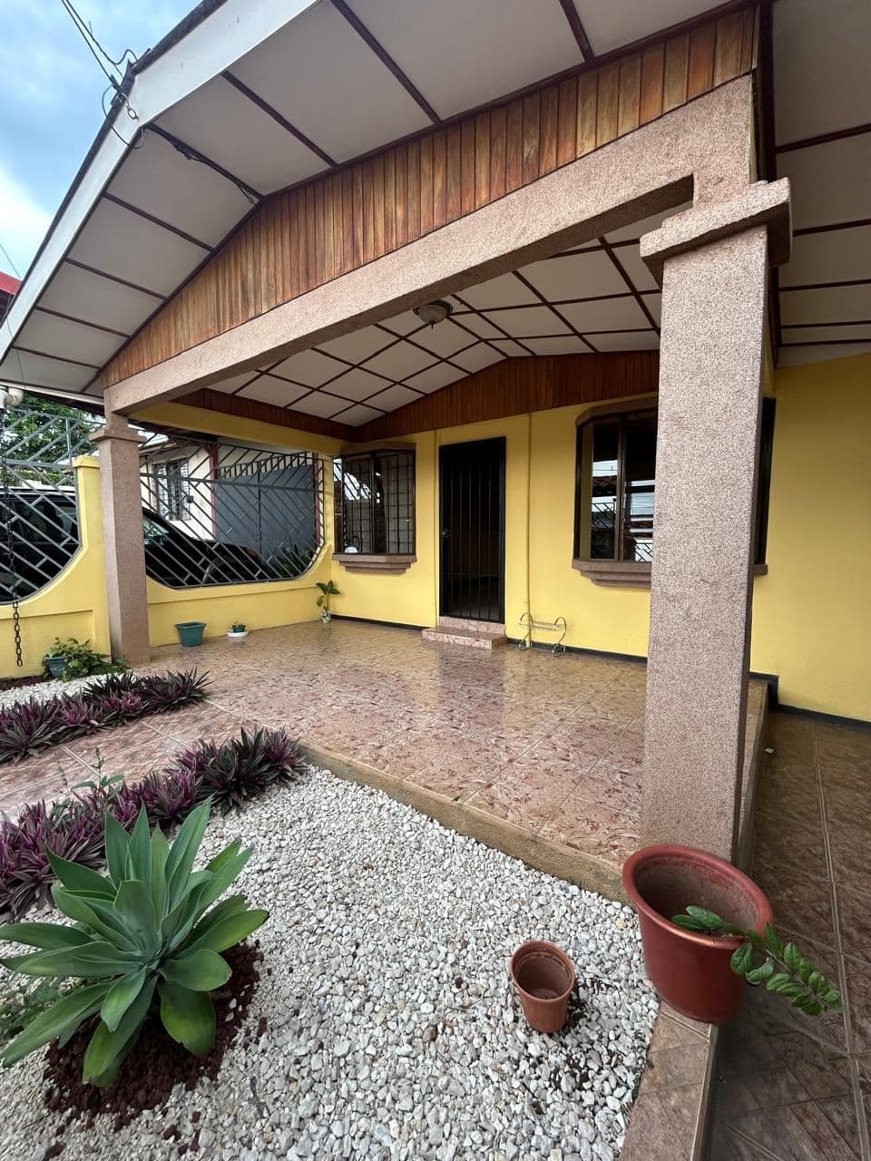 3 bedroom Home/Villa for Sale in Cañas, Guanacaste Costa Rica near to Town Excellent Rental property