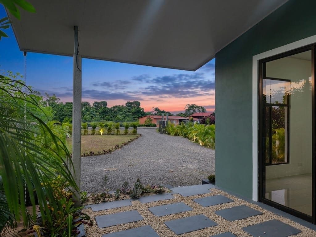 Brand-New Modern Home Near La Fortuna – Ideal Residence or Vacation Rental, photo 9