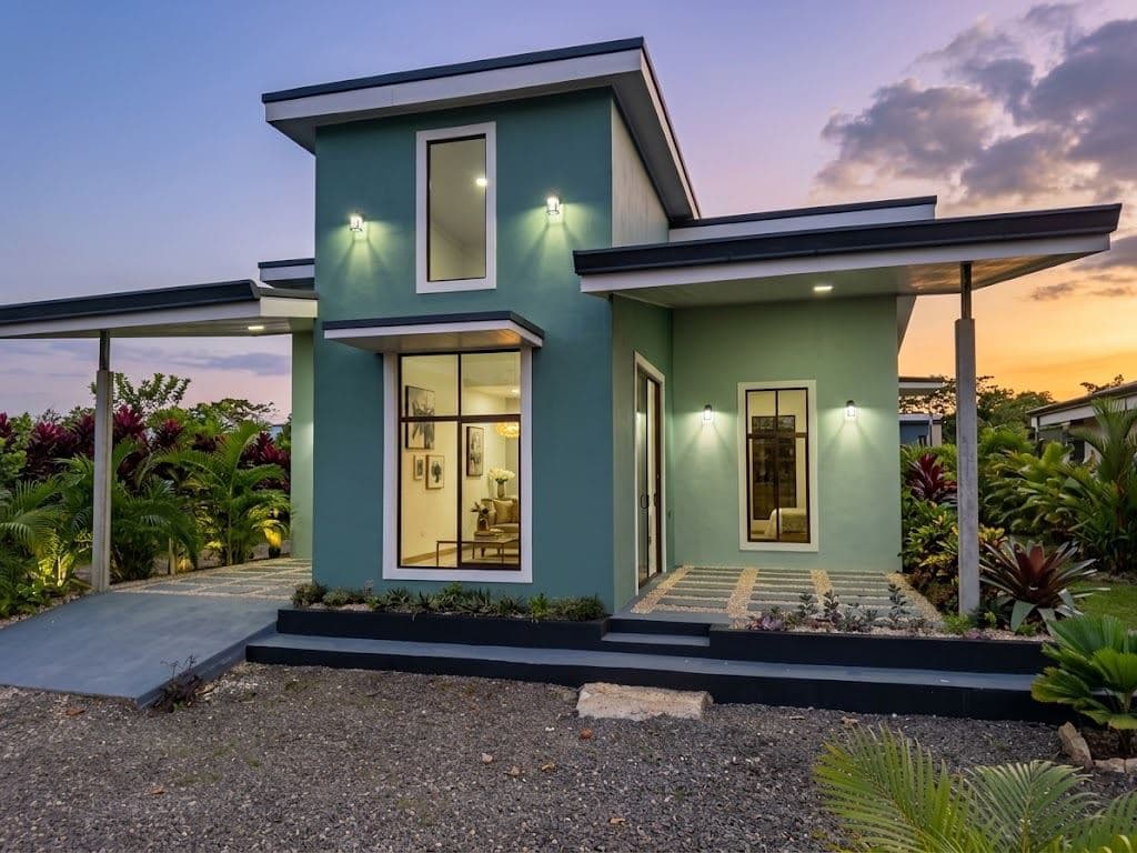 Brand-New Modern Home Near La Fortuna – Ideal Residence or Vacation Rental, photo 2